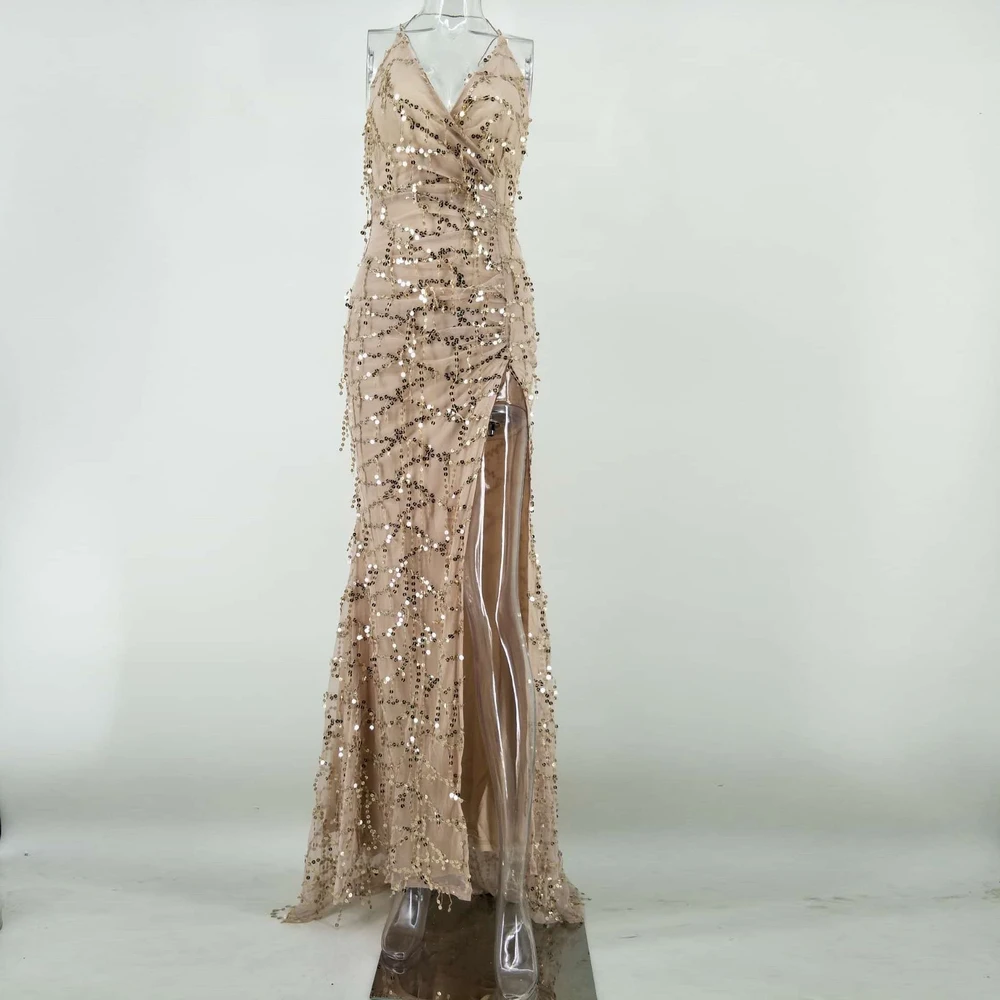 Женское элегантное вечернее платье на бретельках с блестками и кисточками