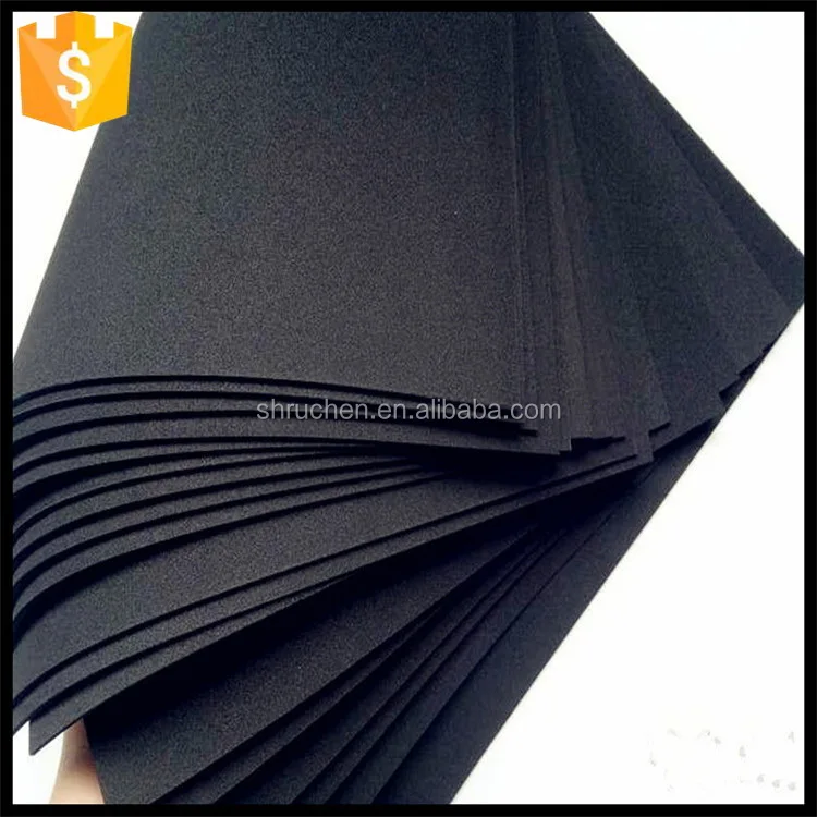 С закрытыми порами неопреновой пены лист