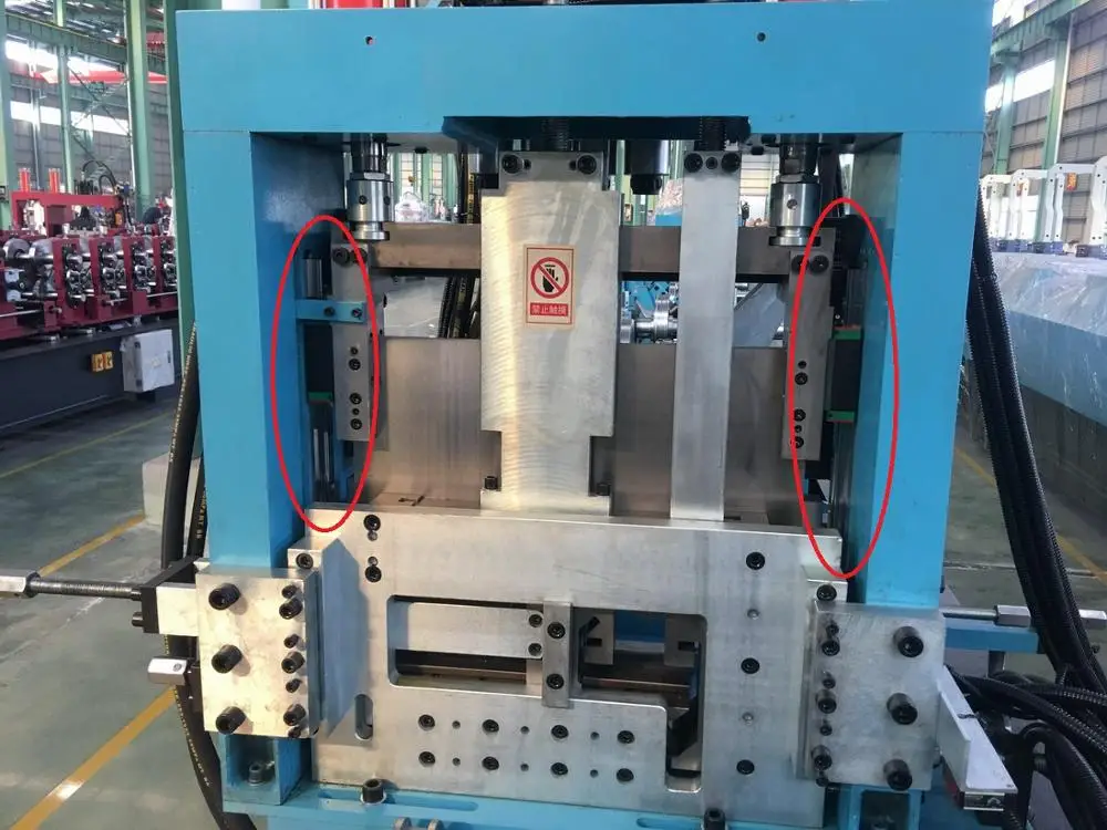 Profile Roll Forming Machine Interchangeable Cz Purlin Steel PLC Control Panel Roll Forming Machine 1.5 Years 10*1.5*1.8M 16 Mpa