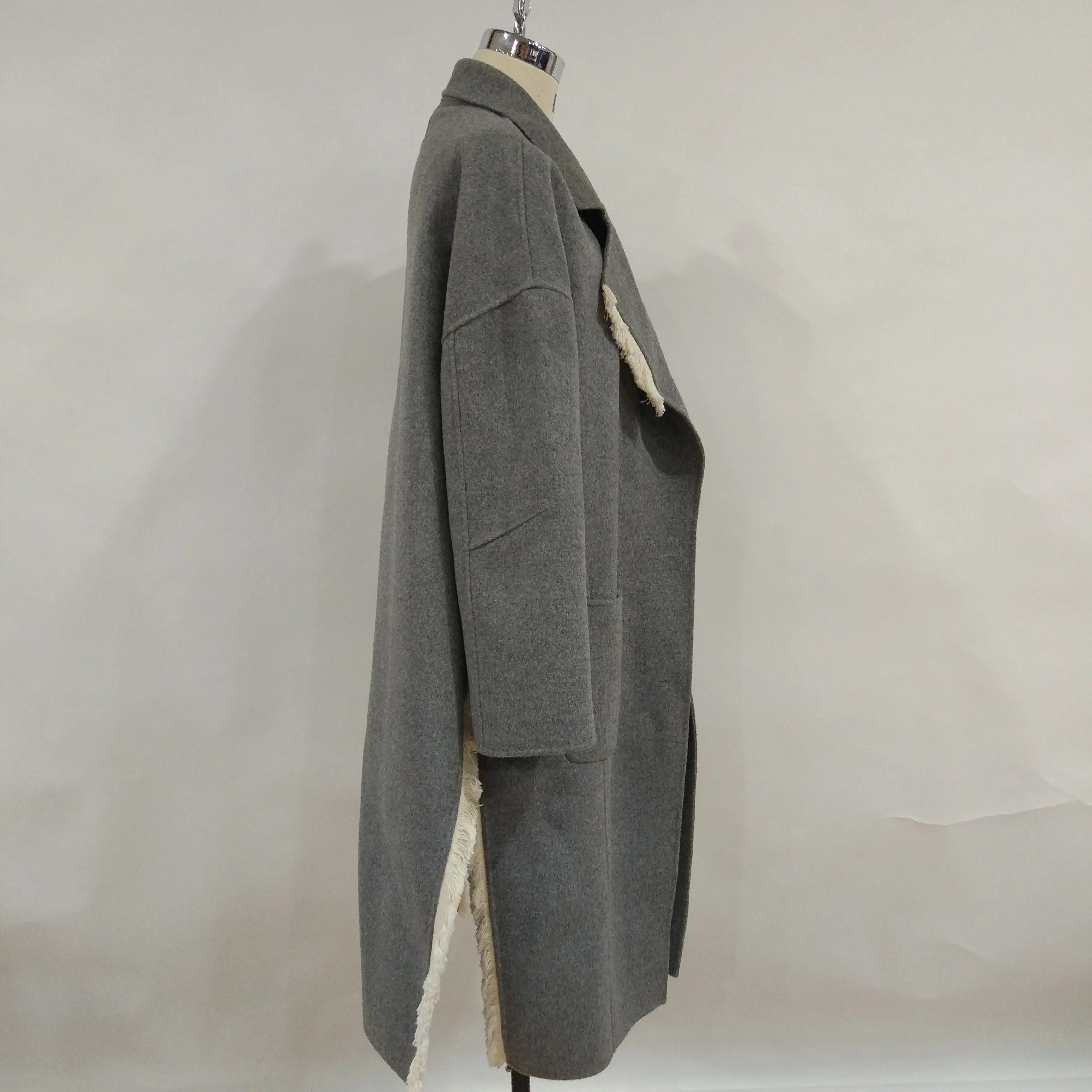 Fashion wholesale Cashmere Long Coats Woman Wear Wool Blend Coat Double-faced woolen overcoat