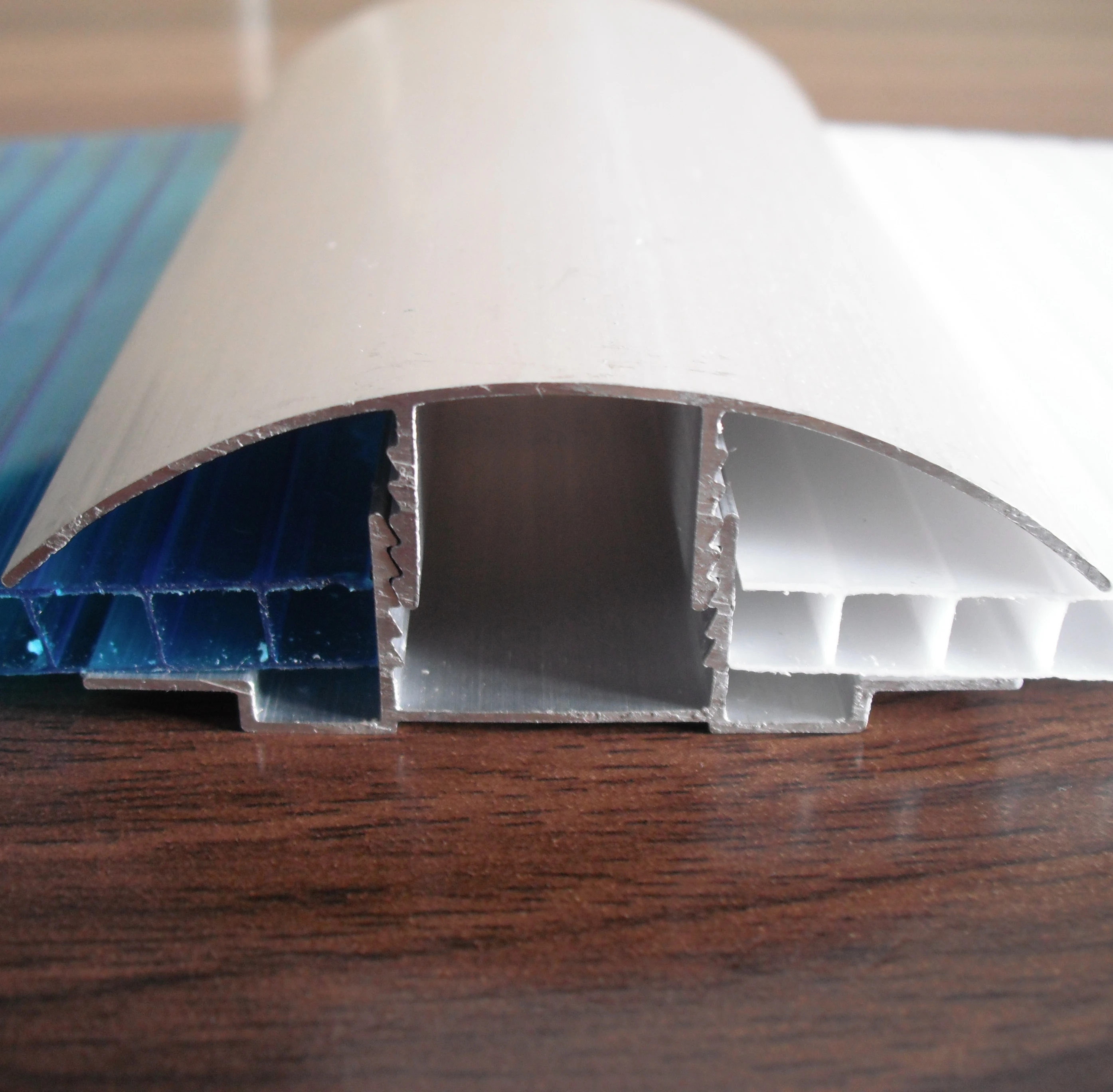 aluminium cap and base profile for greenhouse and polycarbonate roofing sheets