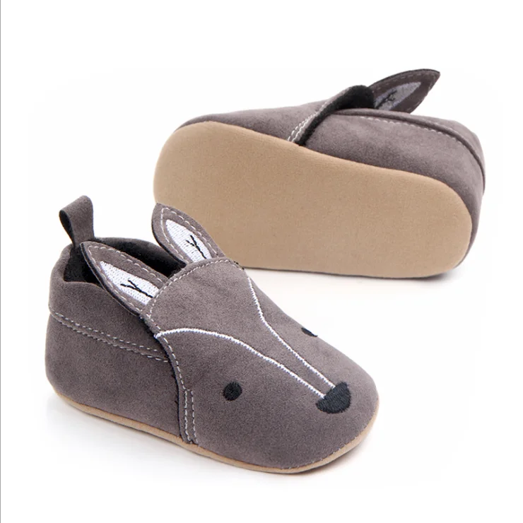 
Cartoon baby without slipper and slipper 