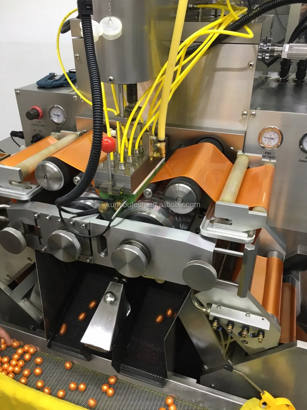 S403PB Small Scale Paintball making machine for paintball start production 7200pcs/h