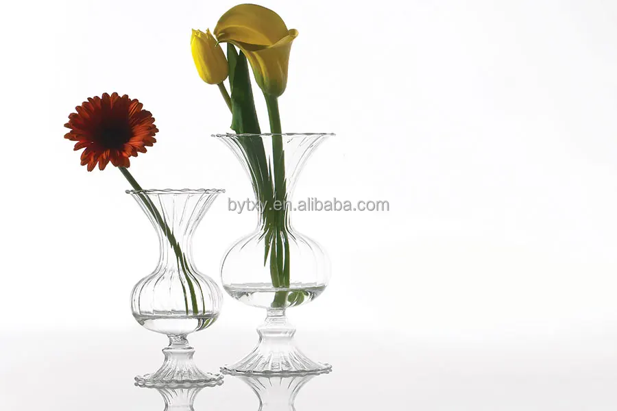 Glass blowing lovely clear mini glass vase with base
