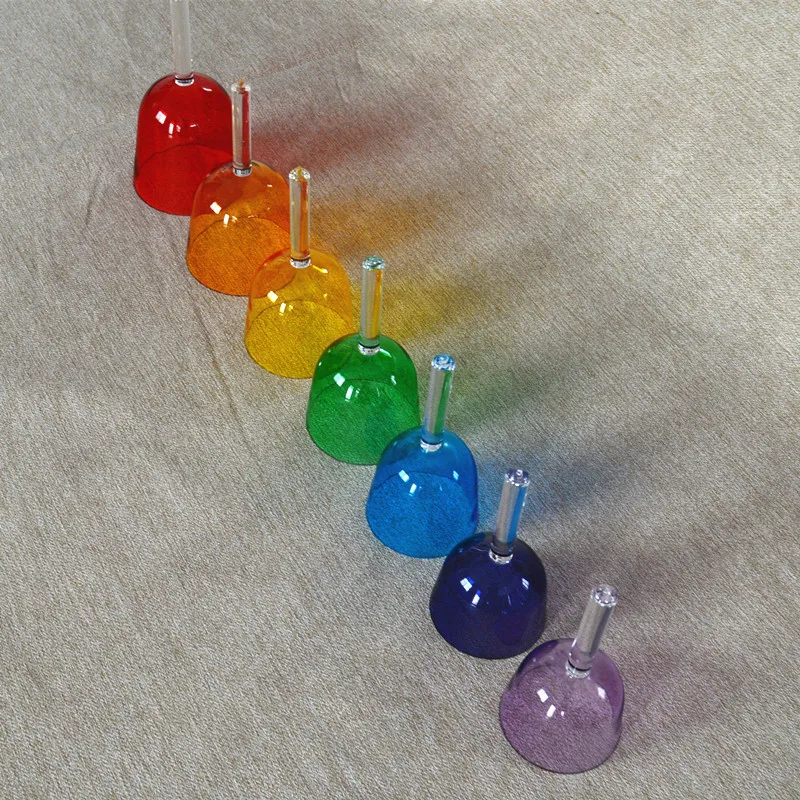 
HF Wholesale chakra tuned crystal singing bowl set sound healing Clear colorful hand held crystal singing bowl with handle 