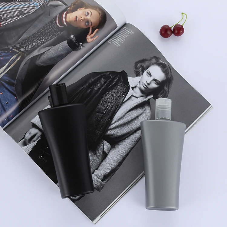 
250 ml Plastic Spray Bottle Hair Shampoo Shower Gel Bottle 