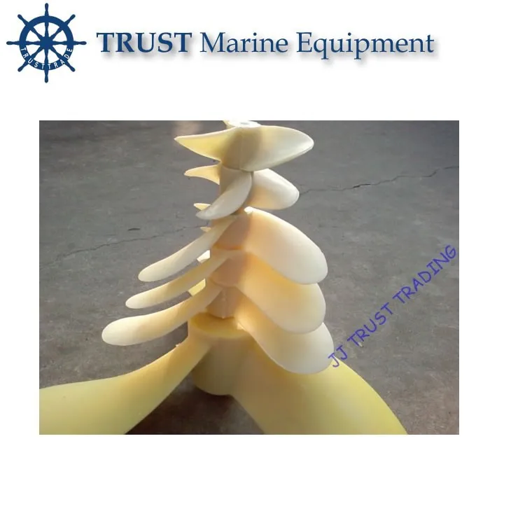 Пластиковый пропеллер для морской лодки