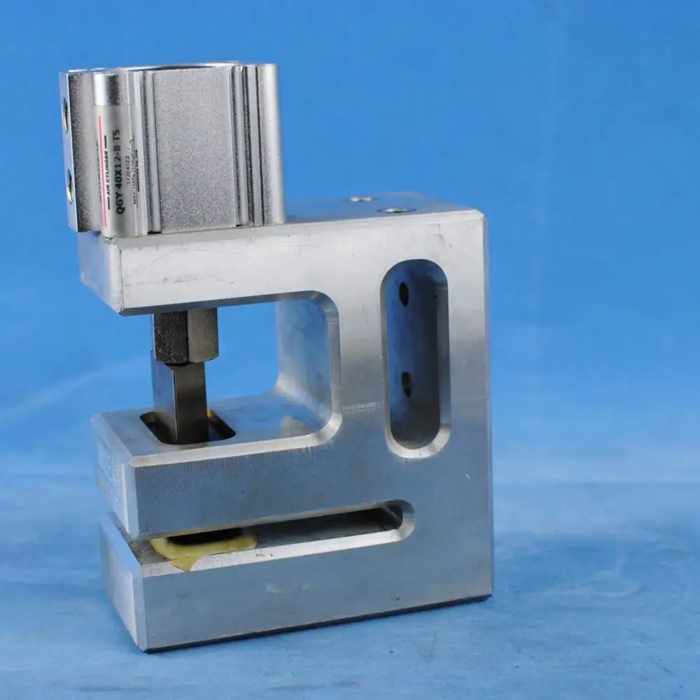 Высококачественная пневматическая малая треугольная штамповочная машина