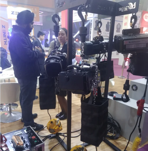 Huaige 1 ton 25 meter Electric Stage Chain Hoist