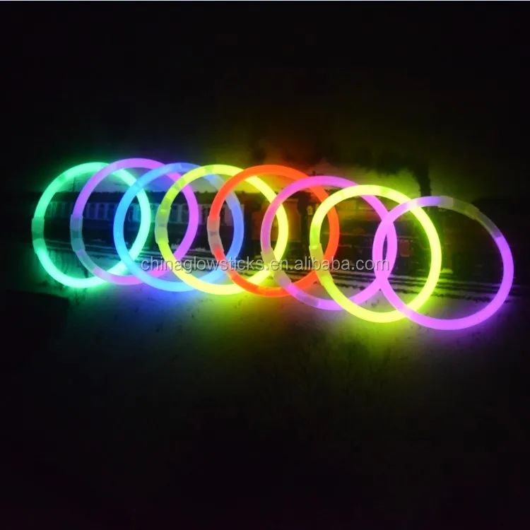 hot sale fluorescent glow sticks light liquids 8 inch glow stick bracelets