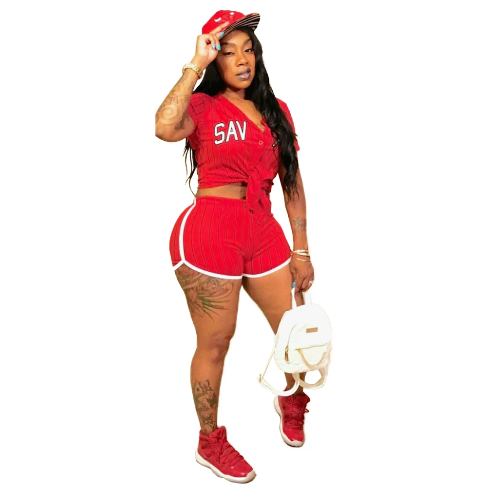 Спортивный топ в полоску и шорты M6025, комплект из двух предметов, женская одежда