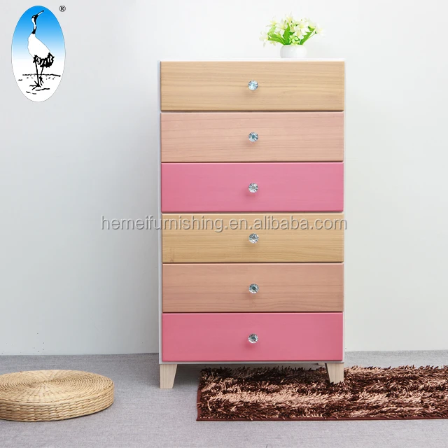 Большой разноцветный деревянный и современный ящик из павловнии