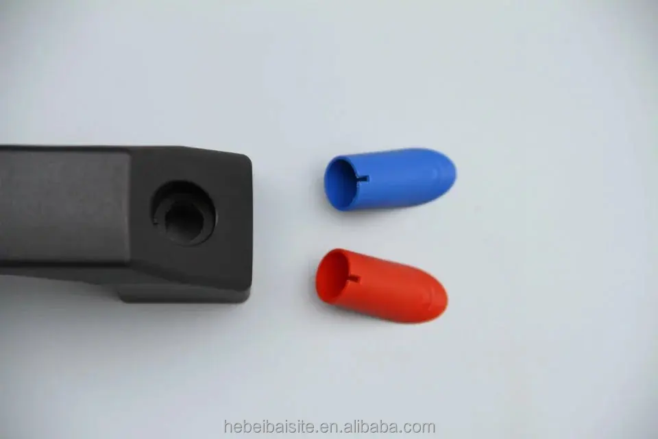  Алюминиевые концы ручек трубки вытягивают ручки