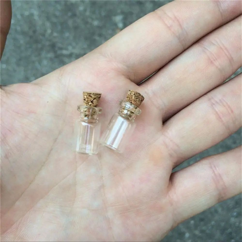 0.5ml Cute Glass Pendants Mini Bottles With Cork Empty Small Wishing Bottle Decoration Crafts Glass Vials Jars