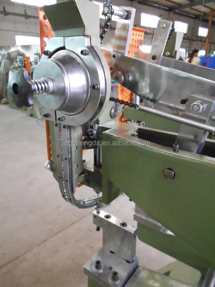CD automatic double head eyelet buttonhole machine