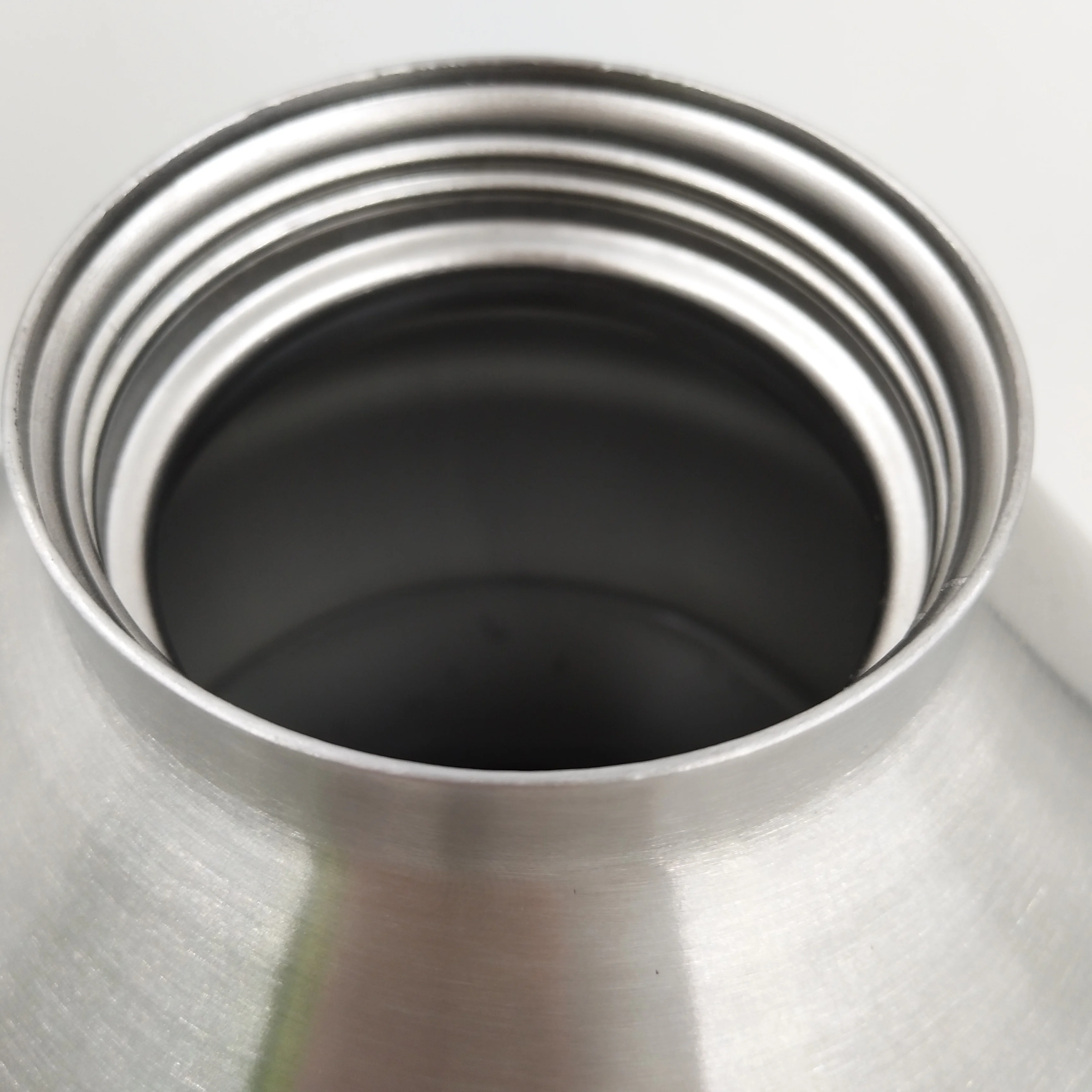 4L Stainless Steel Beer Growler Dispenser with tap and Co2 regulator