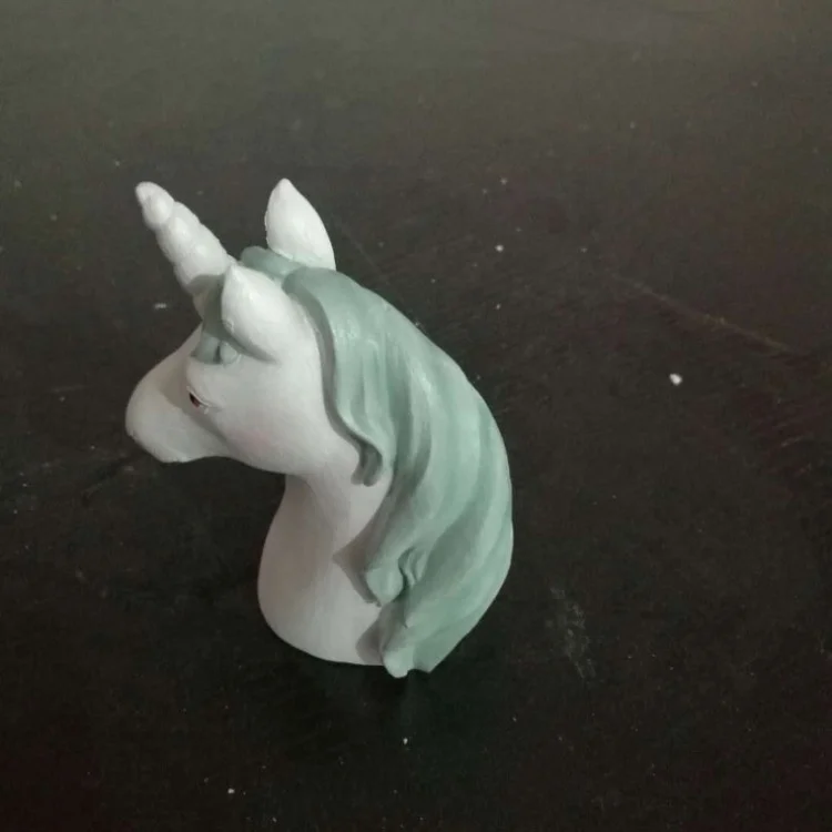Custom promo eco Christmas gift horse unicorn head resin figurine for kids