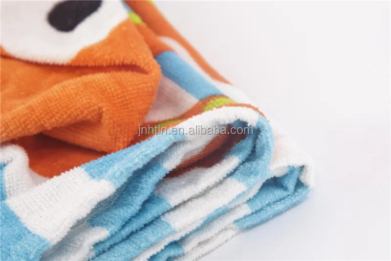 Розовое детское пляжное полотенце-пончо с капюшоном в виде осьминога