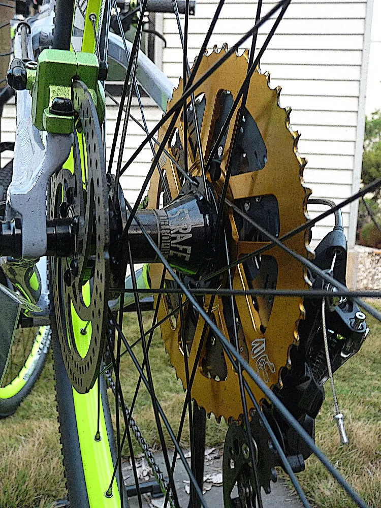 
DaBomb MTB Rear Hub with 135mm and 142mm Quick Release Sidecap 