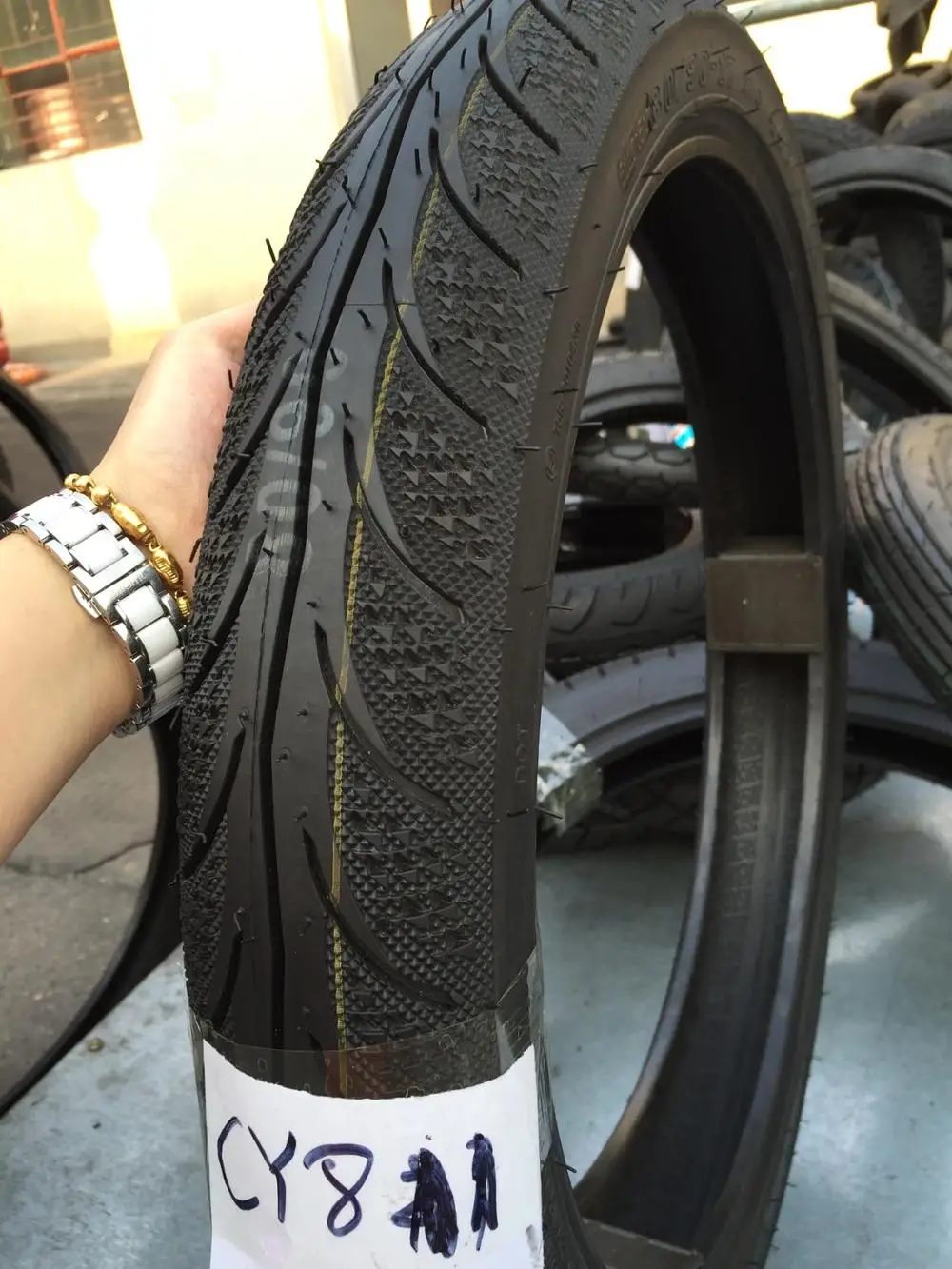 Высококачественная мотоциклетная шина DONGYING RUISHENG 80/90-14 с высокой степенью натурального каучука