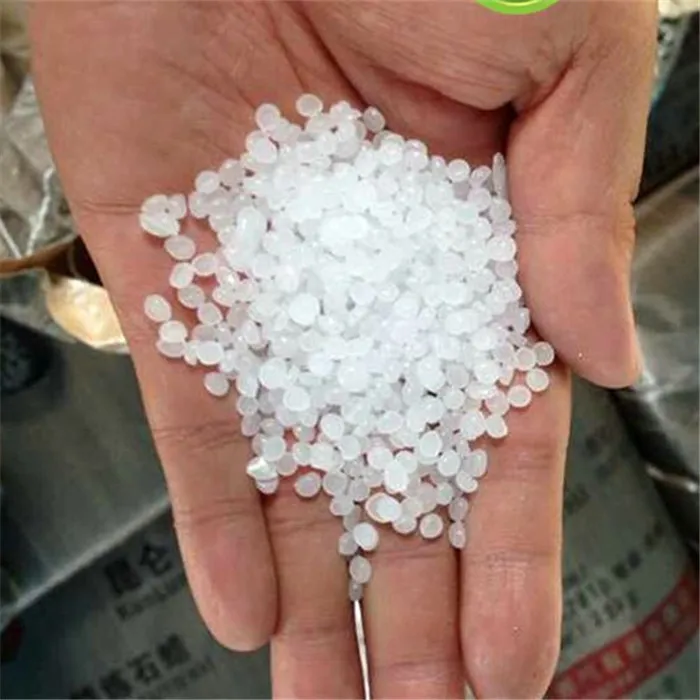 Low price good plasticity white color Paraffin Wax in china for sale