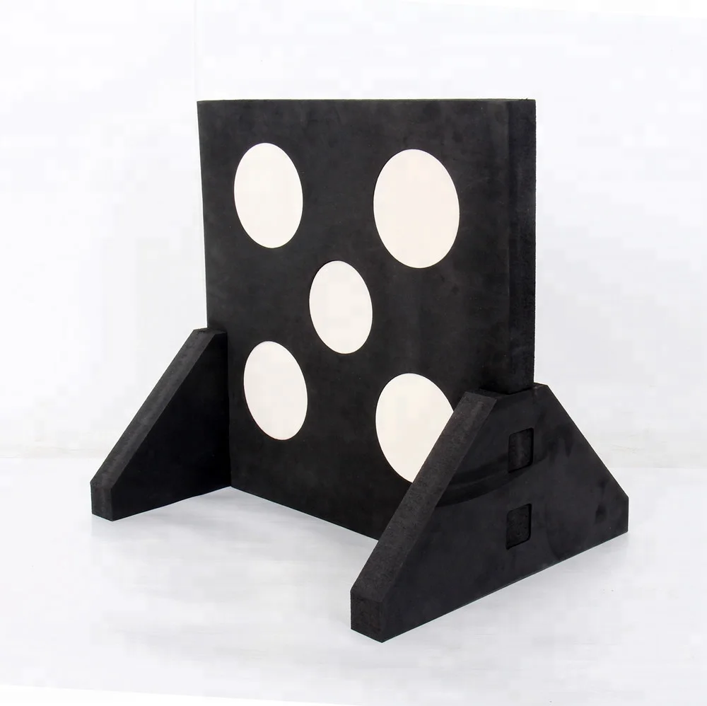 Combat game use five spots archery target