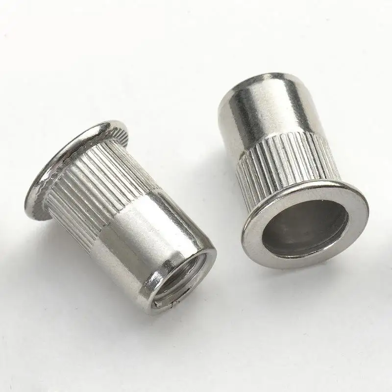 
Riveting nut 
