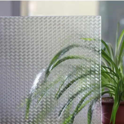 Chessboard Patterned Glass and Figured Glass