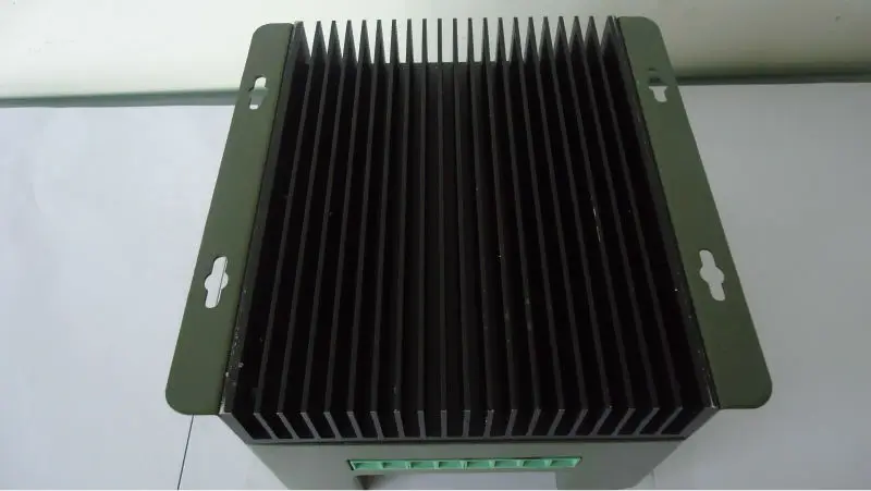 20a-60a 24v/48v mppt solar duty controller with ce certificate and high efficiency