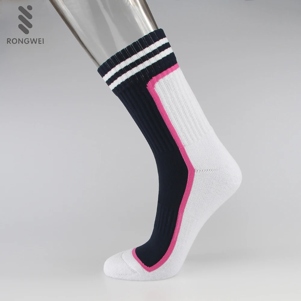 Hot-sale customized Extra thick tennis basketball sport socks