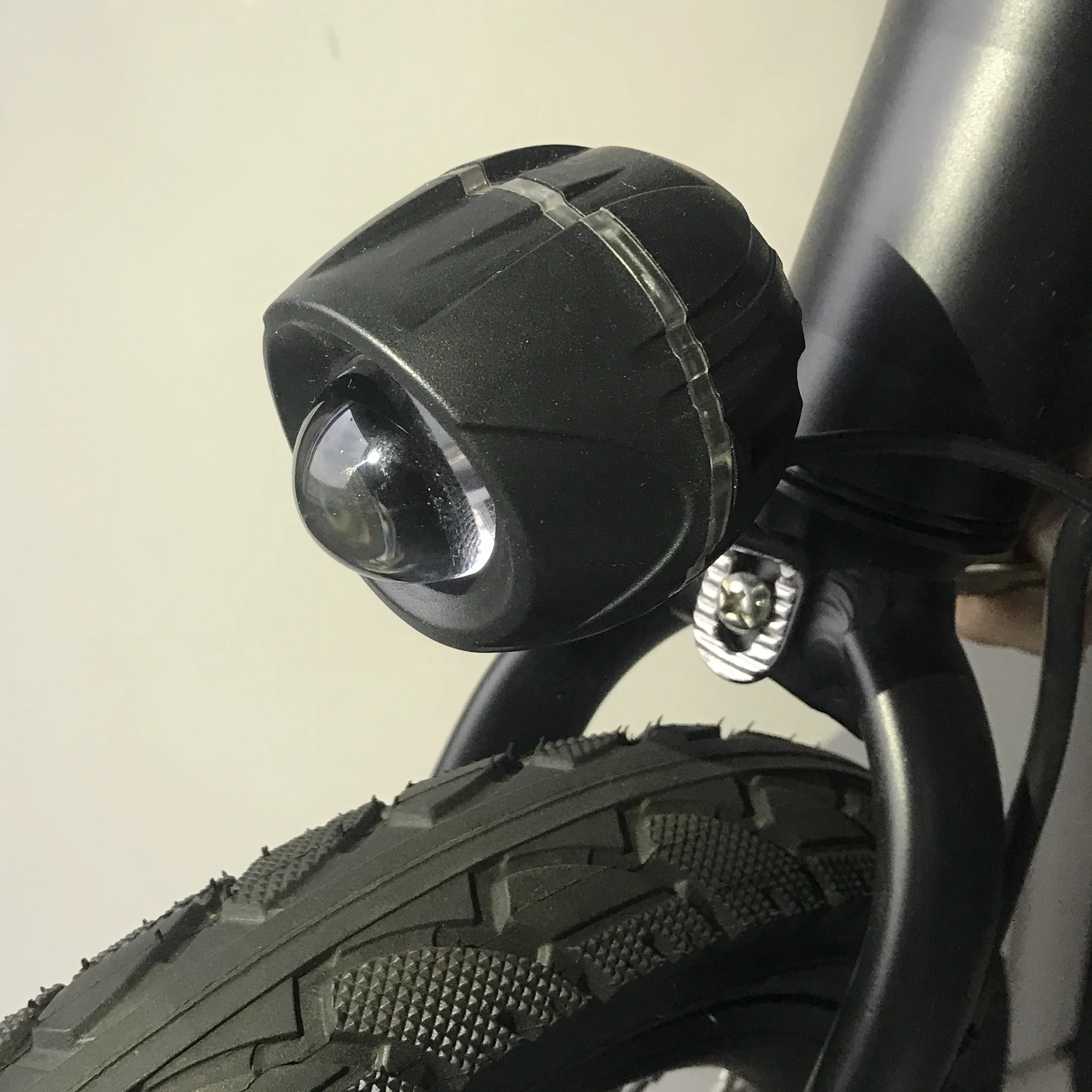 Electric Bicycle LED Light Headlight 36V/48V/60V Bike Light with horn/ DoodleBike