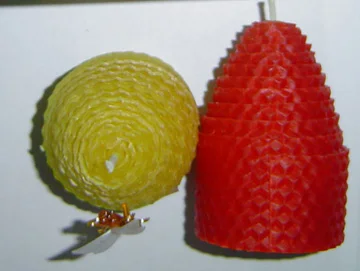 Свеча из пчелиного воска ручной работы