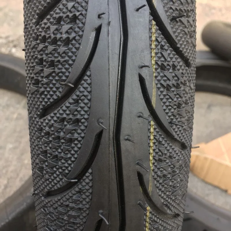 Высококачественная мотоциклетная шина DONGYING RUISHENG 80/90-14 с высокой степенью натурального каучука