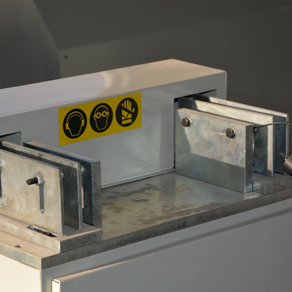 UPVC Windows Fabricating Machine Window Capping Machine