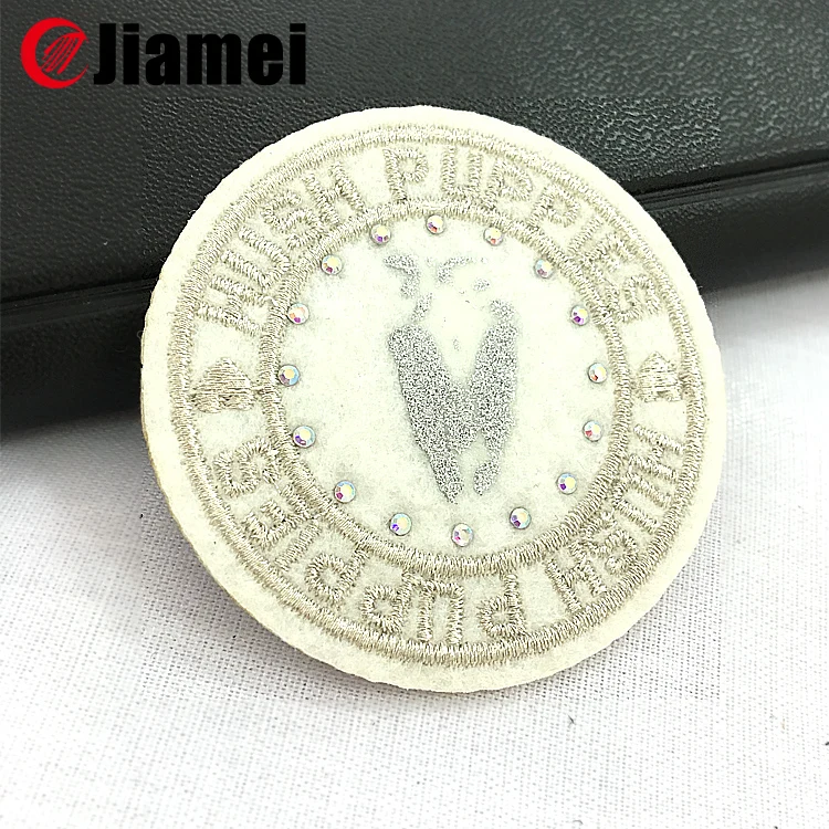 Embroidered fabric military badges and insignia