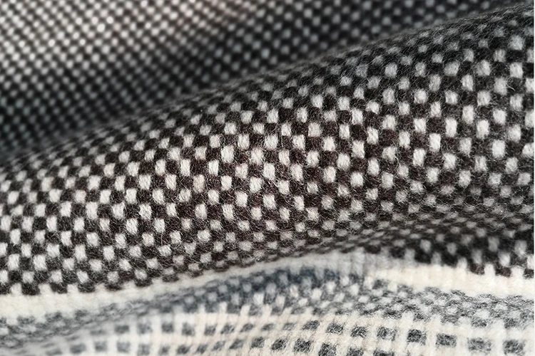 
2019 New Fashion Inner Mongolian Custom Woven Merino100% Wool Shawl Scarves 