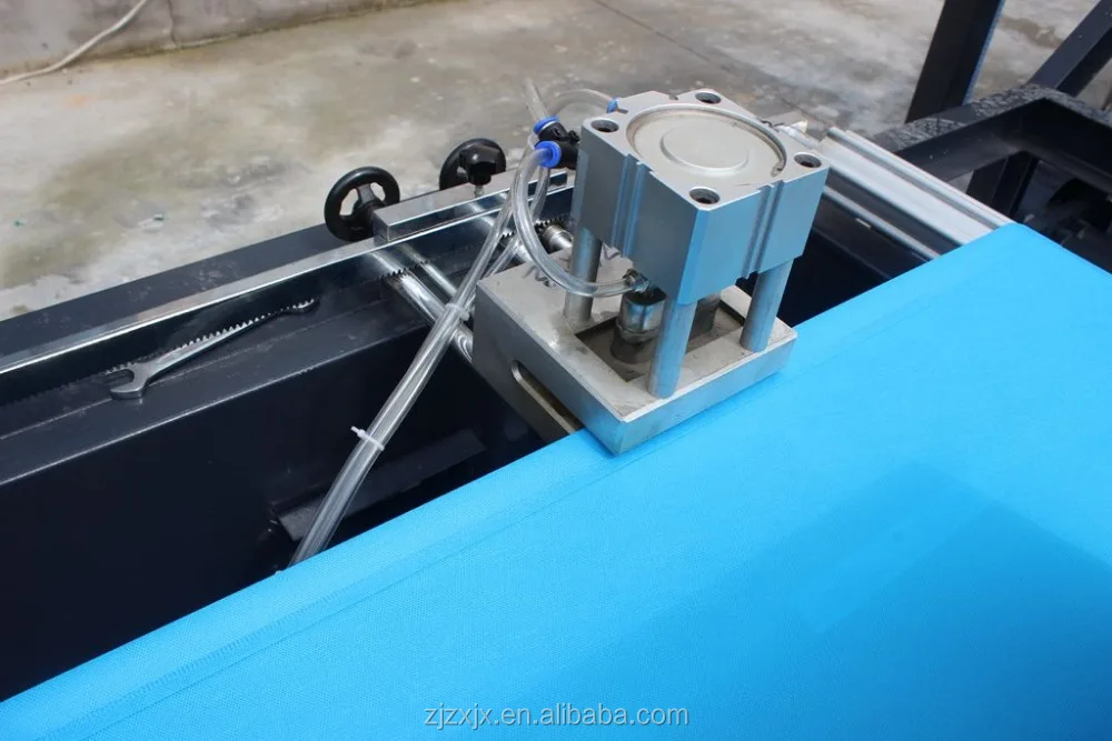 Non woven Flat Bag Making Machine/Best-Selling Ultrasonic Nonwoven Fabric D cut Bag Making Machinery