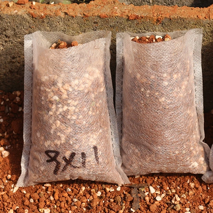 Non-Woven Fabrics Plants Seedling Bags Degradable Breeding Bag