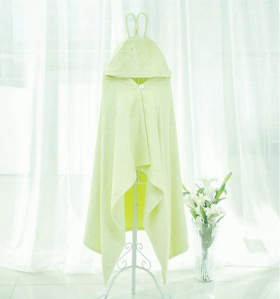 China Manufacturer Hot Selling Soft  Water Absorption Cartoon Custom  Bamboo Fiber Baby Bathrobe Cloak Cape Bath Towel with Hood