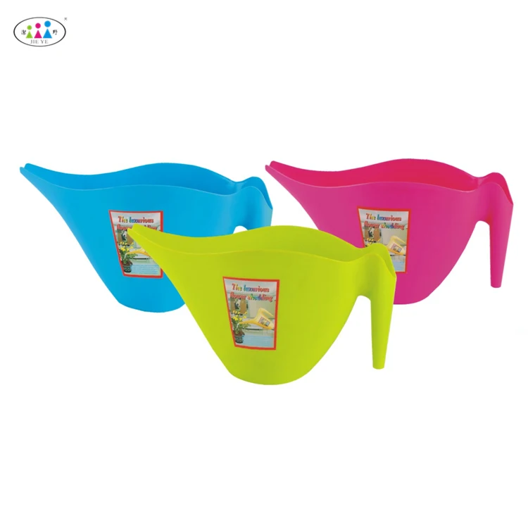 Factory price handheld watering pot flower planter plastic garden bottle water spray cans