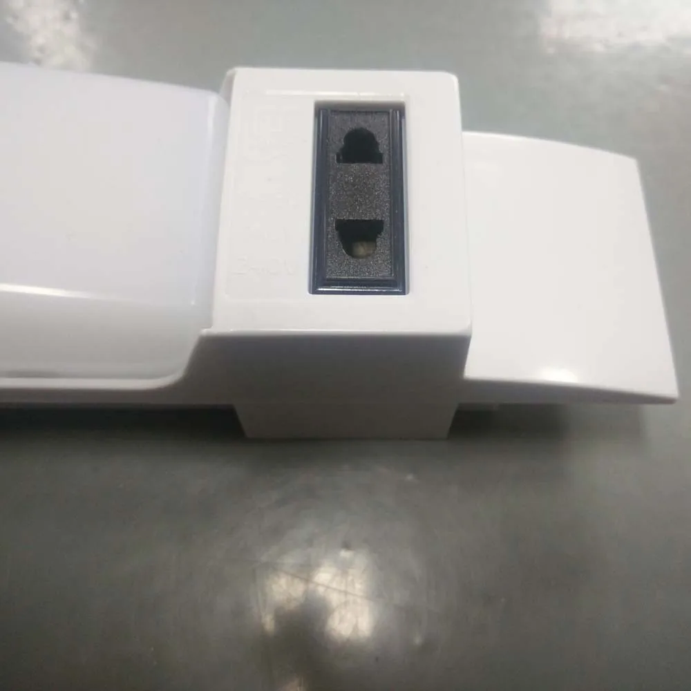 
Top Quality Illuminated Ip40 Waterproof Led Bathroom Mirror Attached Light 