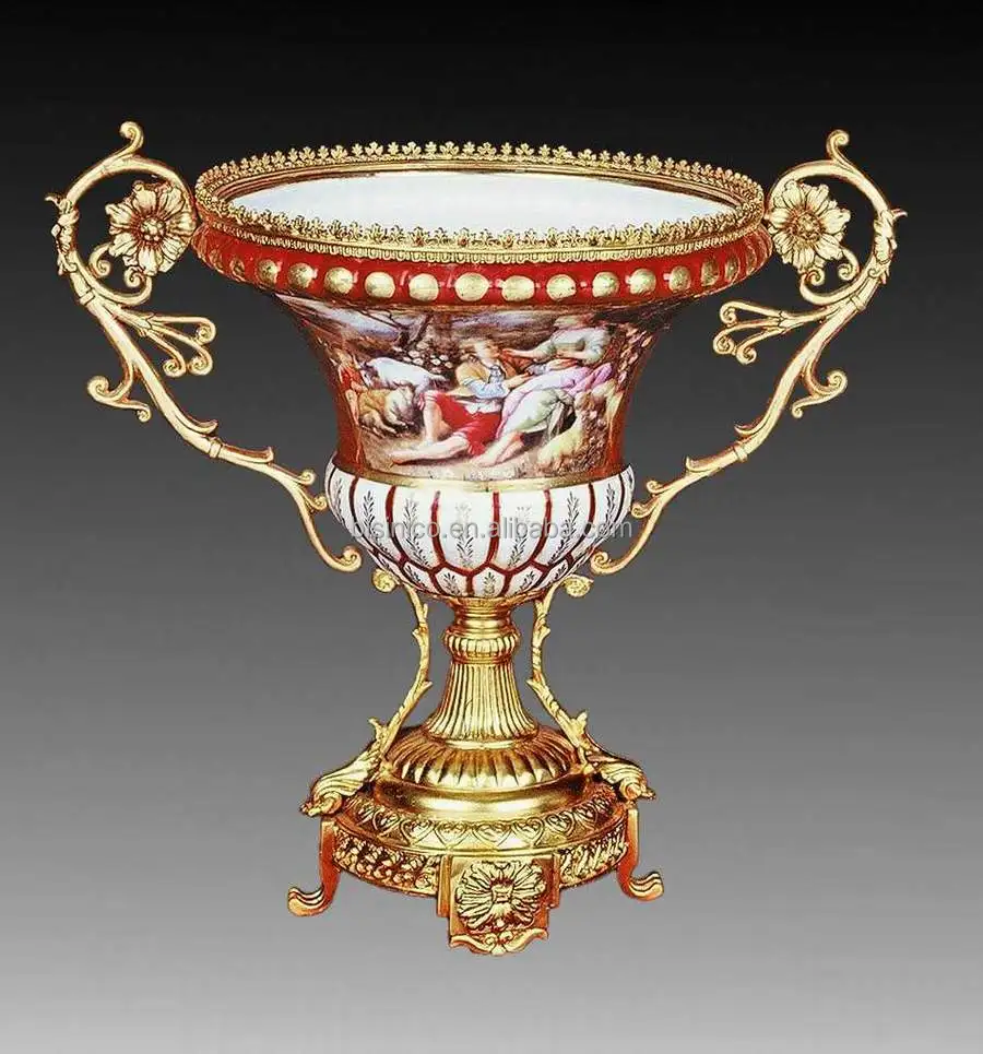 
Floral Design Ceramic Fruit Bowl with Gilt Copper Mounted and Base 