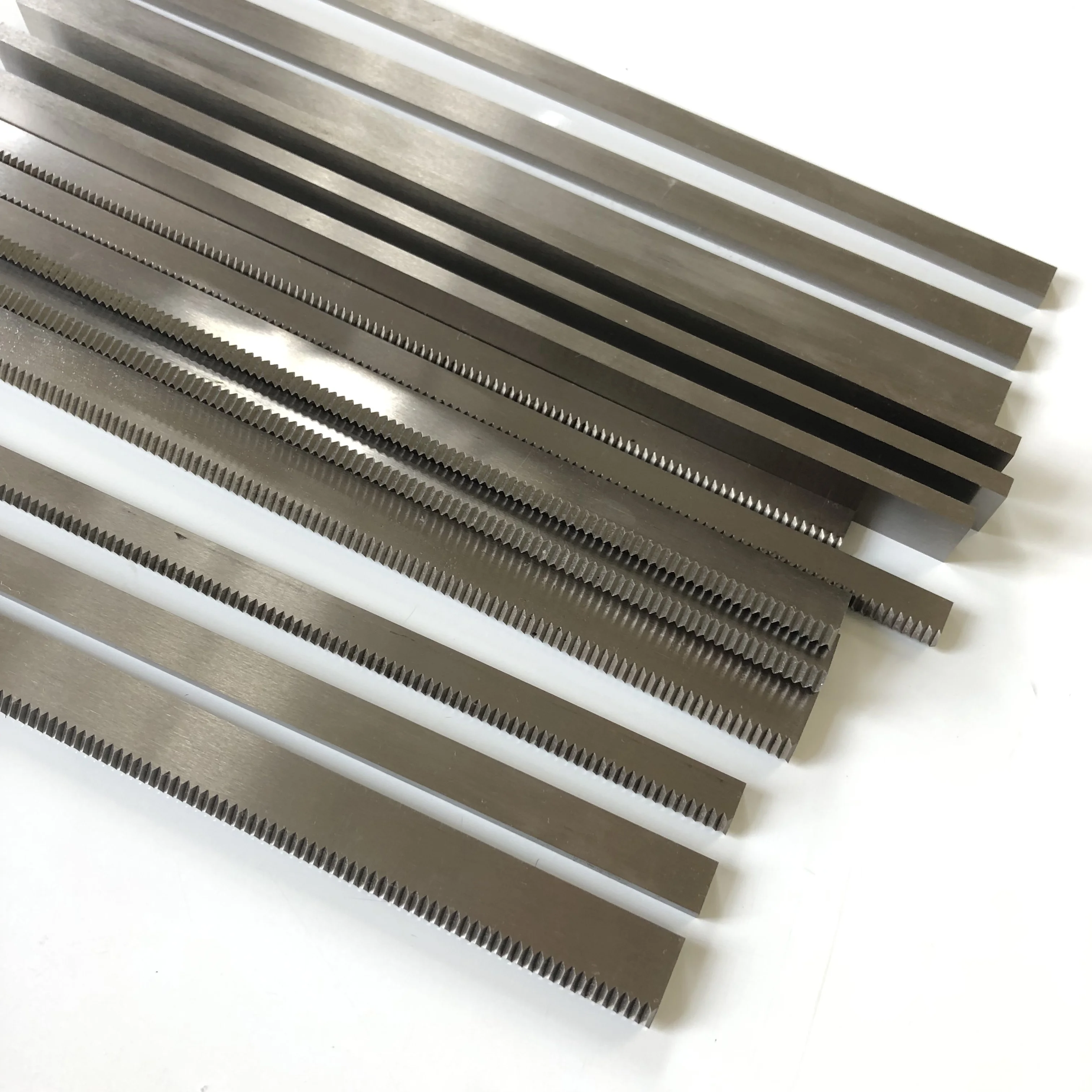  Зубчатое лезвие для упаковки пищевых продуктов нож резки зубчатого хлеба в пластиковой пленке