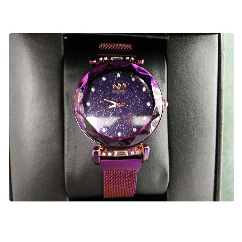 2021 beautiful crystals case girls watch starry sky dial lady orologio China mesh strap magnetic woman watch