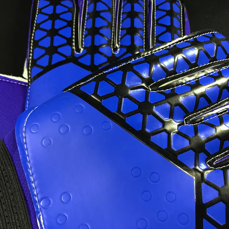 Kids Men goalie soccer gloves 3mm thicken full latex 3mm Foam professional football goalkeeper gloves 5 finger save guard