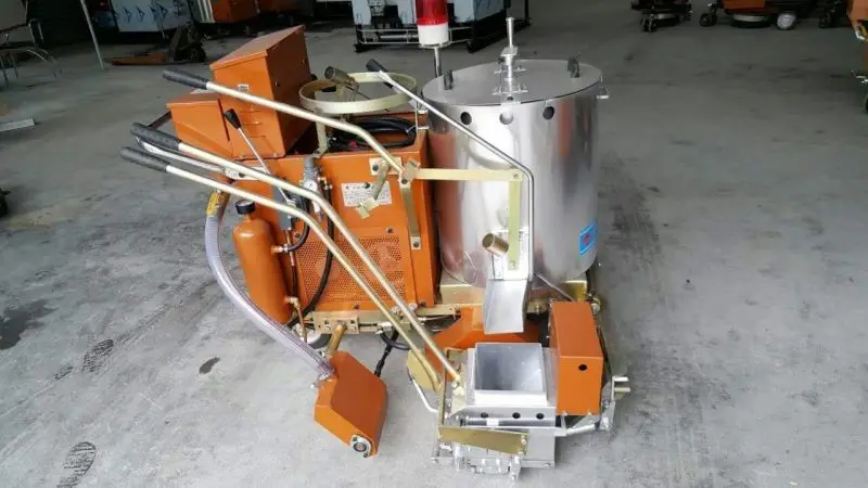 Automatic spray thermoplastic vibration Road Line Marking Machine