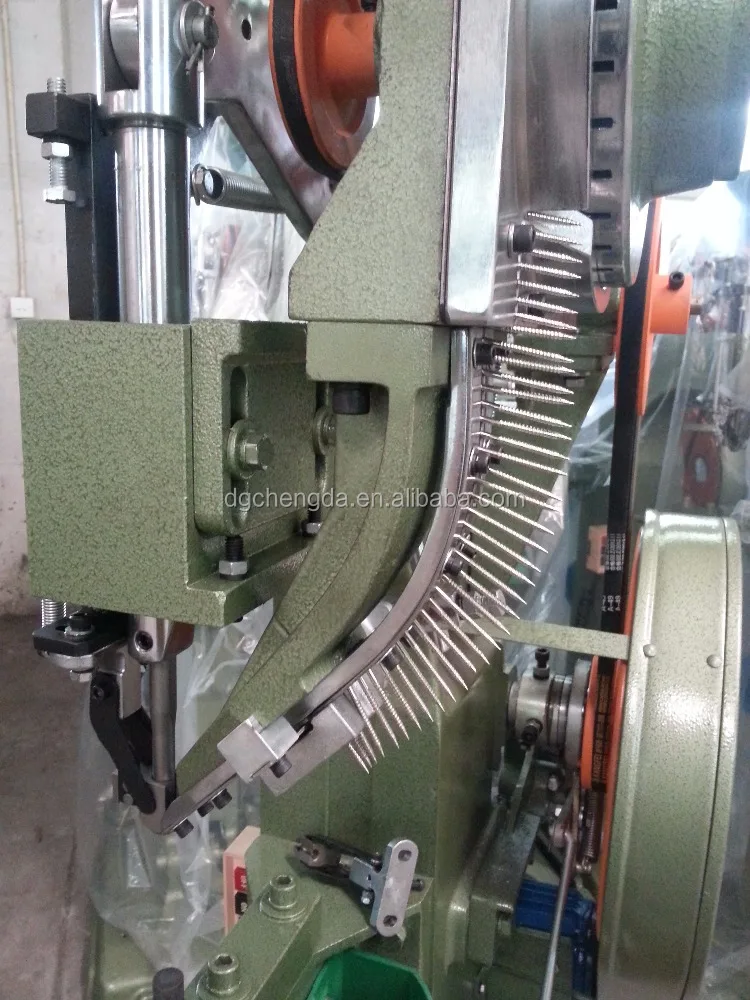 CD manual riveting machine for folding chairs