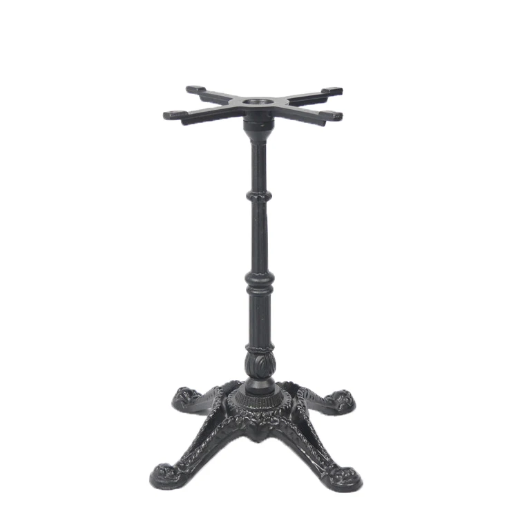 Деревянный стол с чугунным основанием журнальный столик