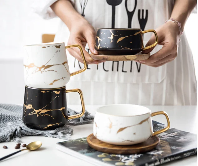 Royal decor gold rim fine quality tea coffee cup with wood saucer for hotel