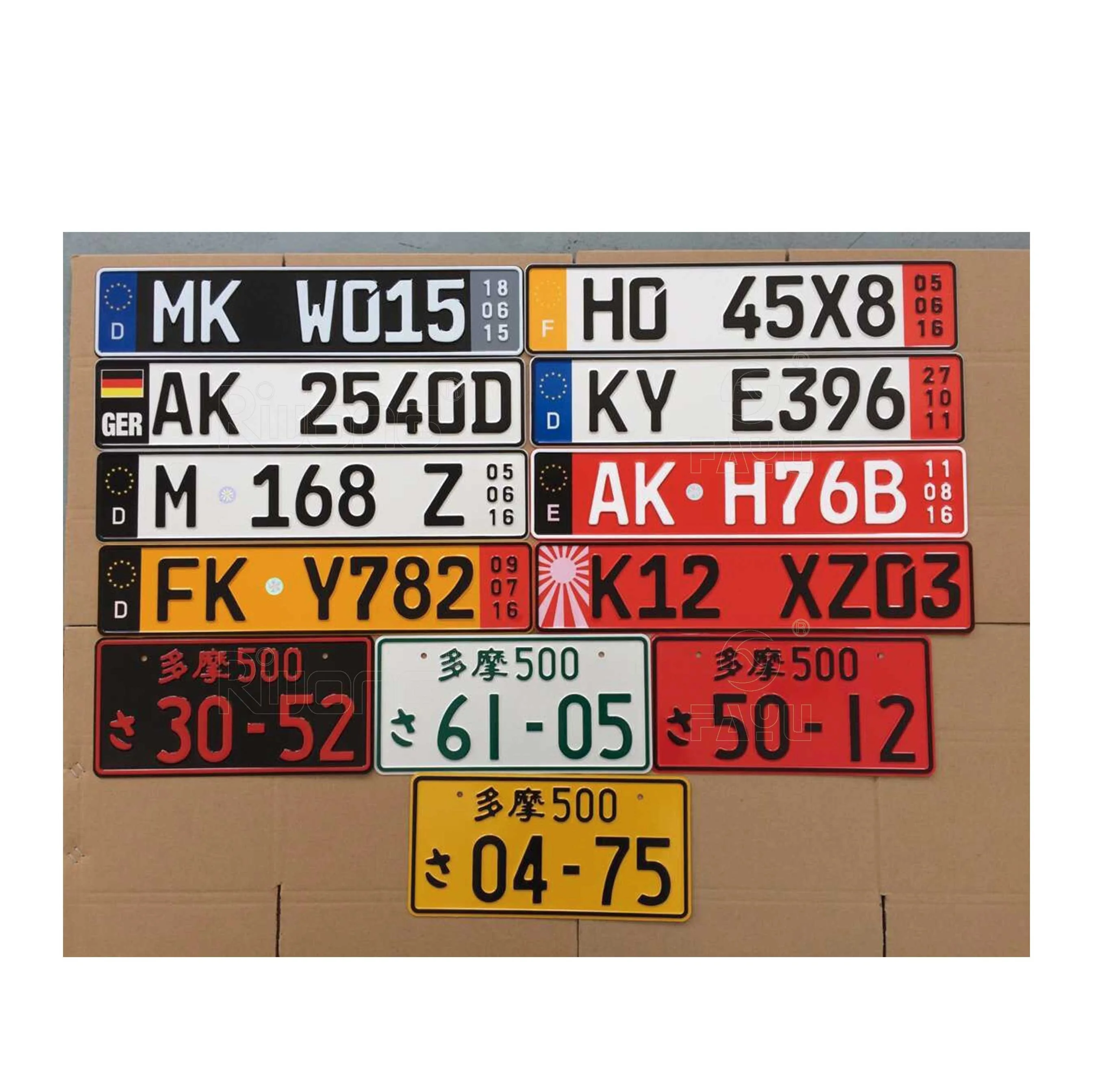 tourist license plate souvenirs
